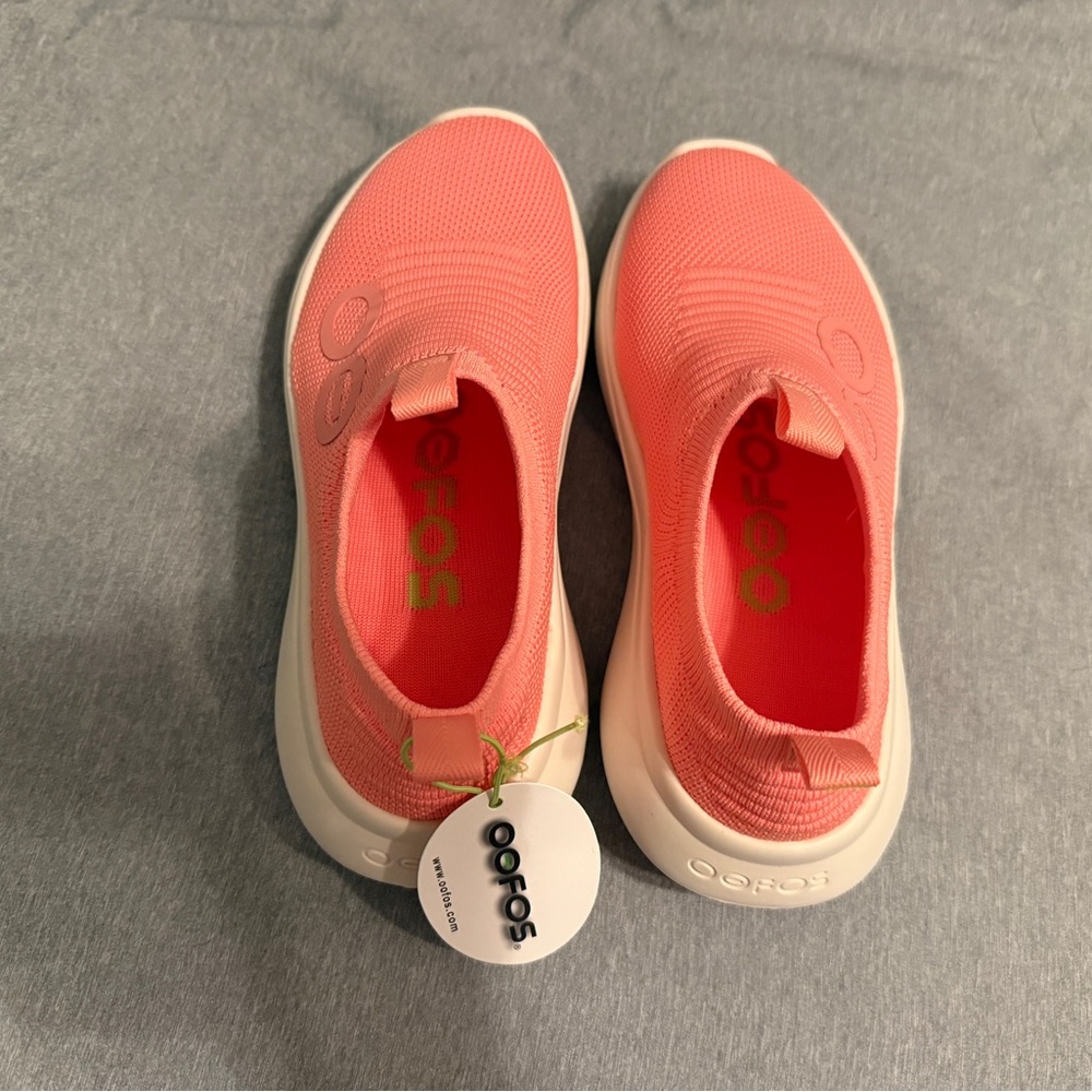 Oofos coral Slip-Ons